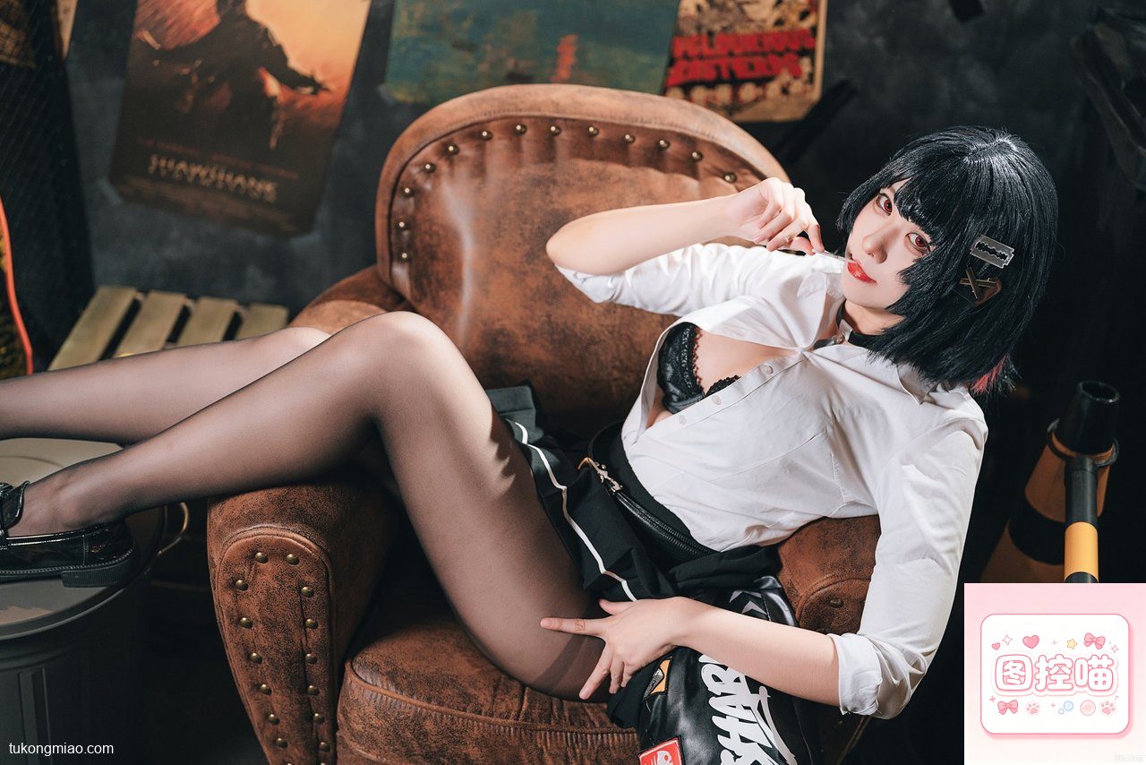 小空sora白衬衫黑丝演绎艾莲乔，漫展返图鲨疯了 cosplay写真 第2张