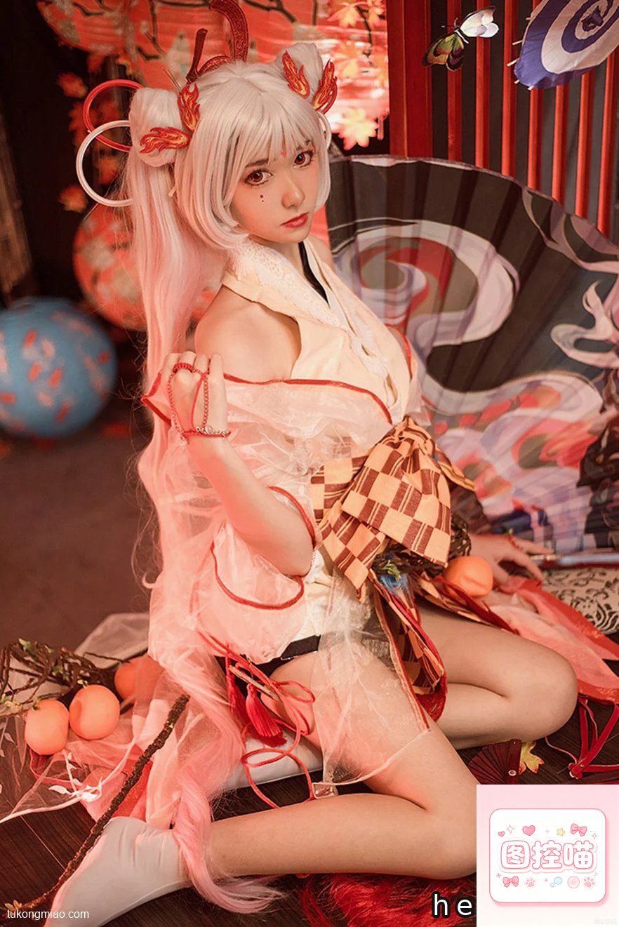 南桃momoko漫展返图:旗袍红女巫造型惊艳 cosplay写真 第3张