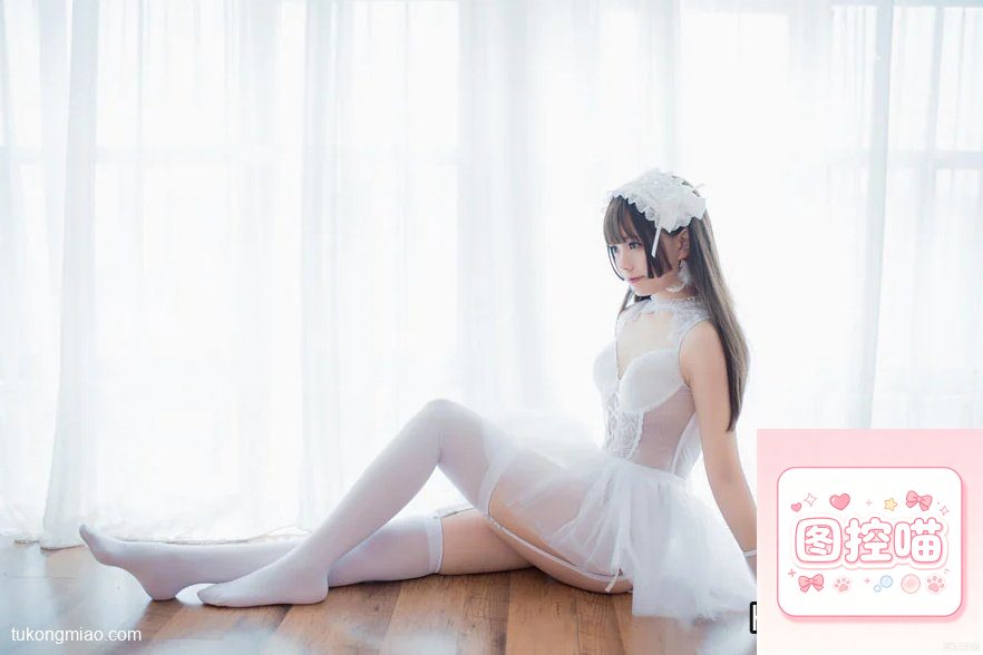 漫展现场:小野妹子w写真反差萌,48套作品惊艳 cosplay写真 第1张