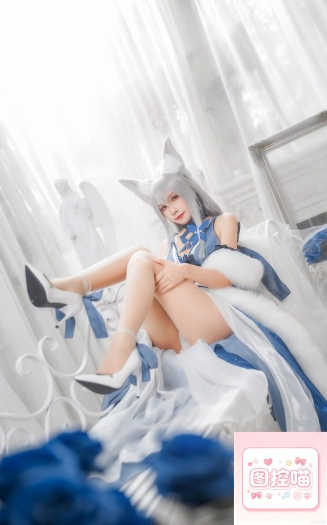 neko薇薇cosplay写真合集：碧蓝航线信浓、爱宕和风与护士旗袍