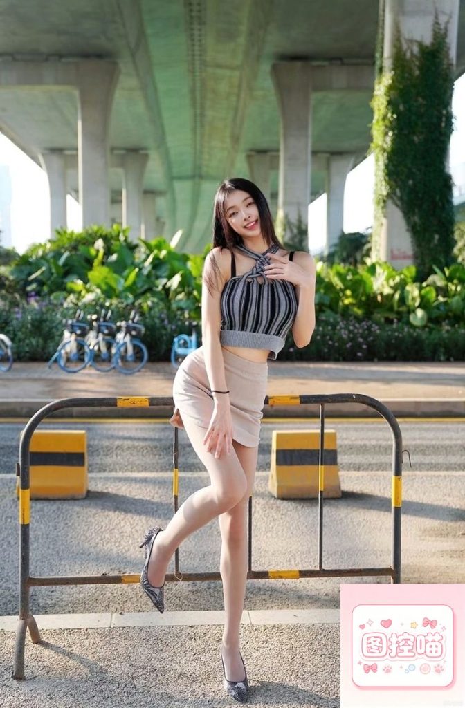B站舞者徐珺大哥微密圈写真：舰长朋友圈与主题套图全解析