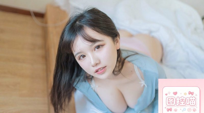 阿半今天很开心COS图集赏析：甜美笑容与深海触手造型合集