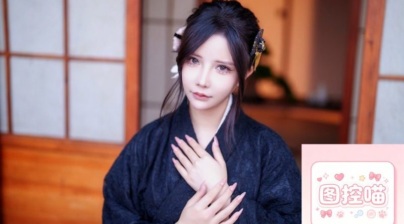 人气COSER抱走莫子AA写真合集：日系风格与最新作品动态